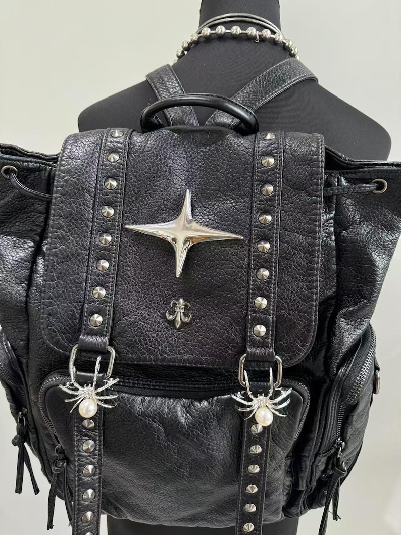 ゴシックパンク Pu レザーショルダーバッグリベット Y2K - Leather Backpack Vintage のレビューと価格