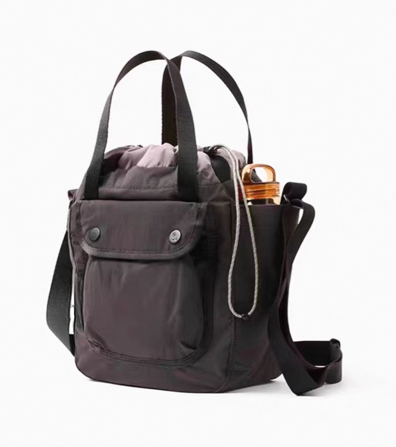 Bellroy シンチバケットバッグ、9L 超軽量巾着ユニセ - Drawstring Gym Bag のレビューと価格